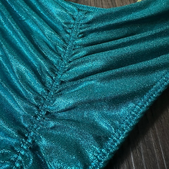 Cleo The Hurricane Heartbreaker and Scanty Scrunch Bum Set - Picture 3 of 7